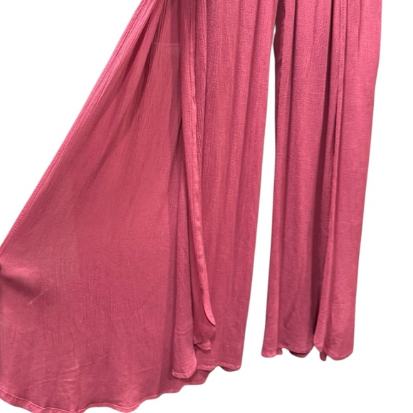 SINCERELY JULES Pretty Pink Smocked Waist Split Hem Wide Leg Pants NWT Medium - Picture 9 of 12